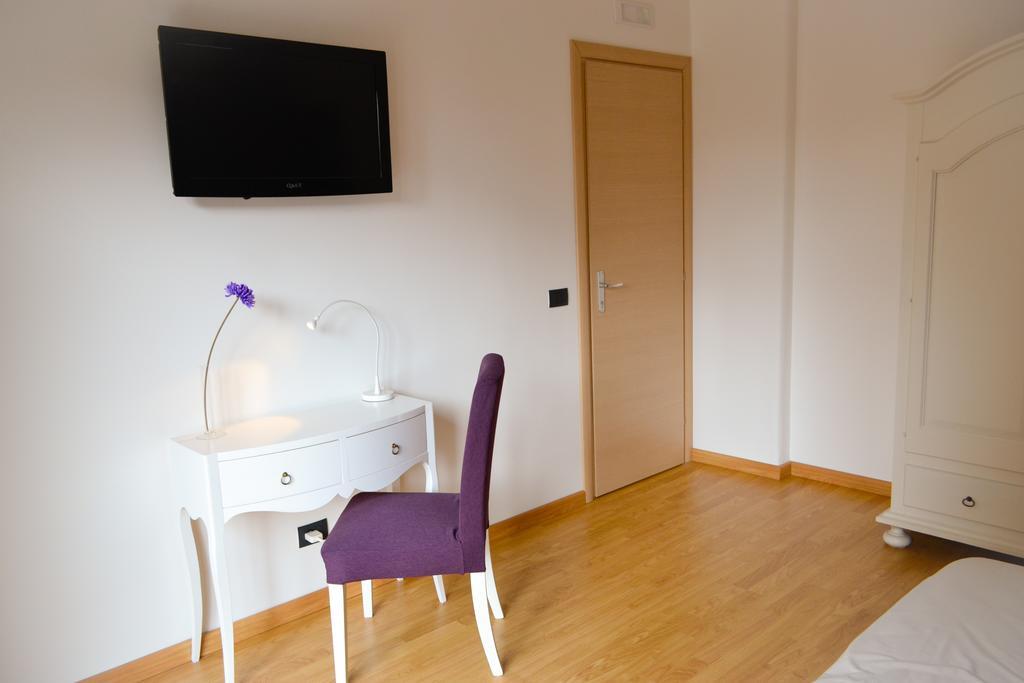Policlinico Apartments Gravina di Catania Room photo